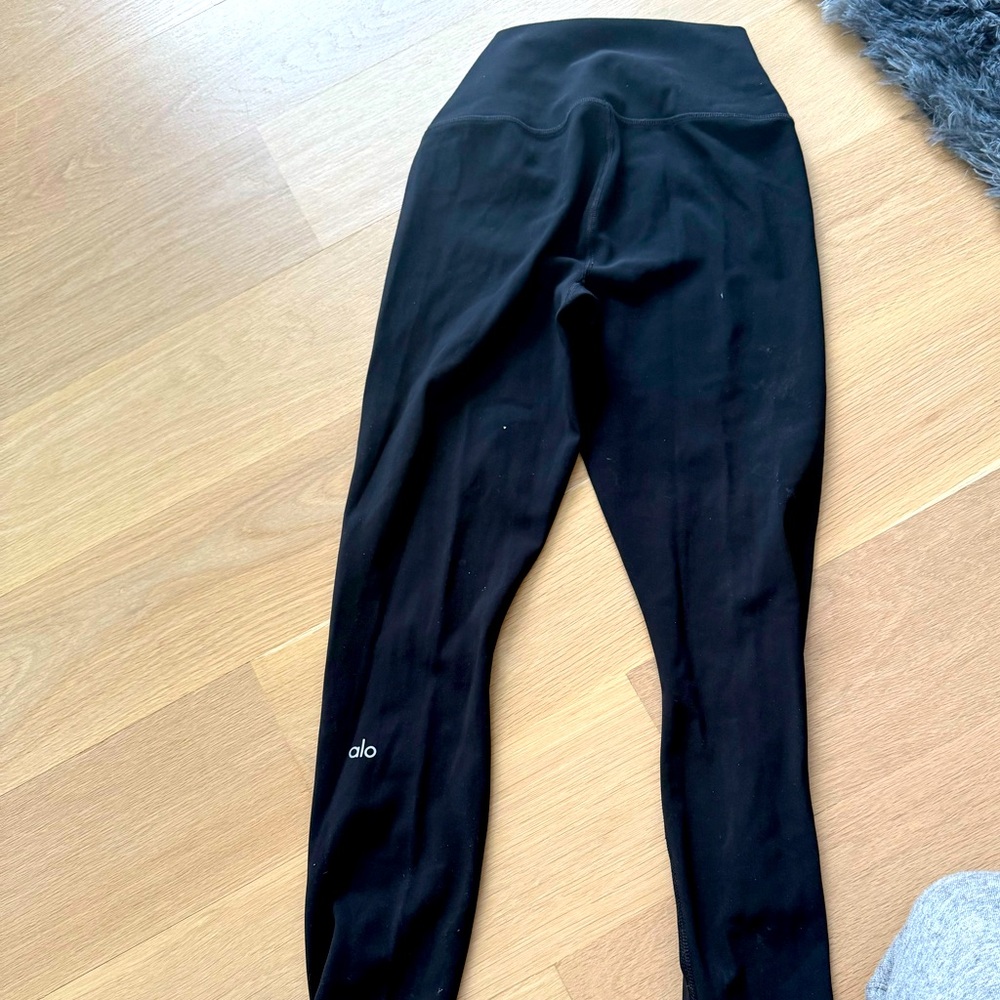 Alo leggings in good condition.